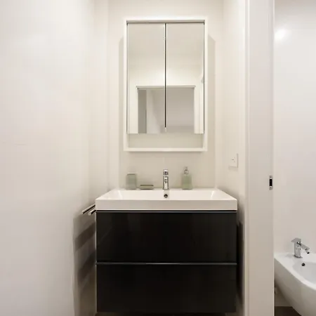 Borgo Felice 5 - Modern With Balcony + Free Parking شقة باري