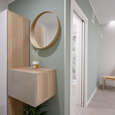 Borgo Felice 5 - Modern With Balcony + Free Parking شقة