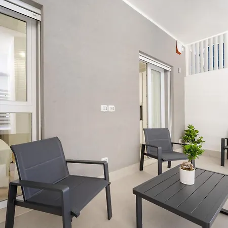 Borgo Felice 5 - Modern With Balcony + Free Parking * Bari