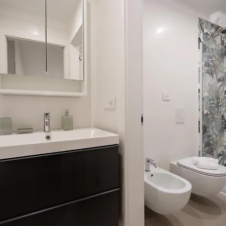 Borgo Felice 5 - Modern With Balcony + Free Parking Apartment Bari