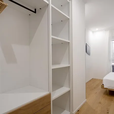 Borgo Felice 5 - Modern With Balcony + Free Parking *