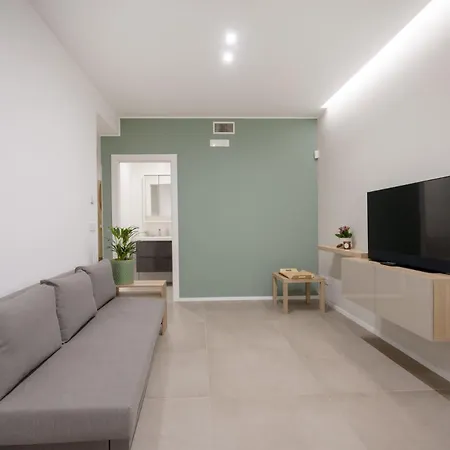Apartamento Borgo Felice 5 - Modern With Balcony + Free Parking *