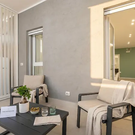 Borgo Felice 5 - Modern With Balcony + Free Parking باري
