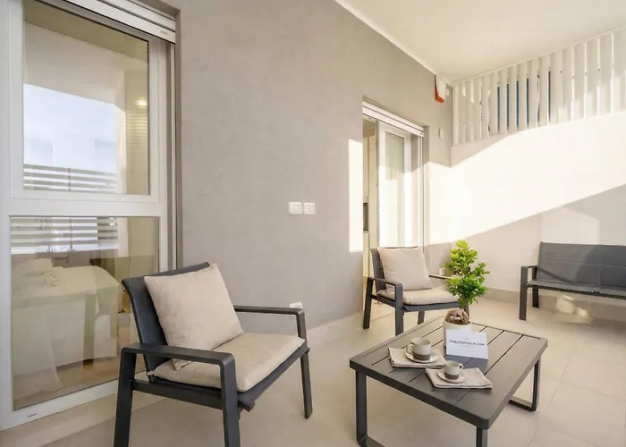 Borgo Felice 5 - Modern With Balcony + Free Parking