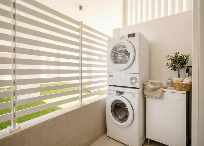 Borgo Felice 5 - Modern With Balcony + Free Parking Bari